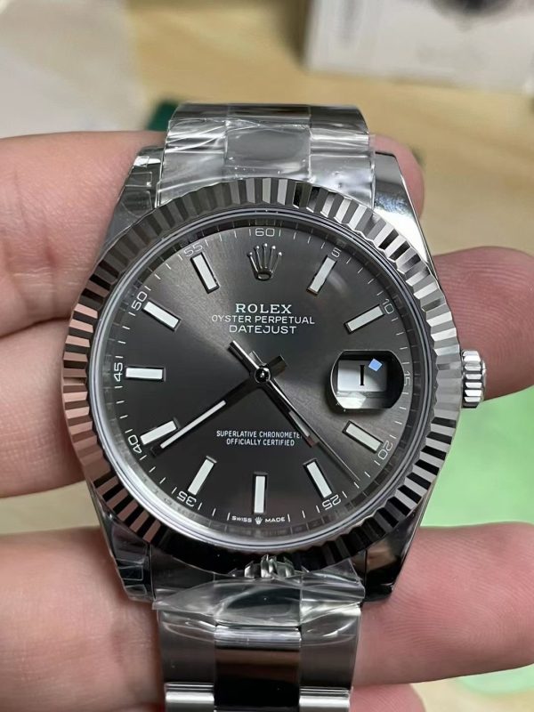 VSファクトリー製 ロレックス デイトジャスト 41mm サンバースト スレート文字盤 フルーテッドベゼル オイスターブレスレット (126334) 1:1スーパークローン - 丹東3235ムーブメント搭載