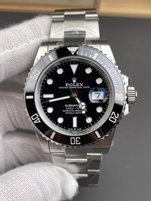 VSファクトリー製 ロレックス サブマリーナーデイト「ブラック サブマリーナー」41mm (126610LN) 1:1スーパークローン - 丹東3235ムーブメント搭載