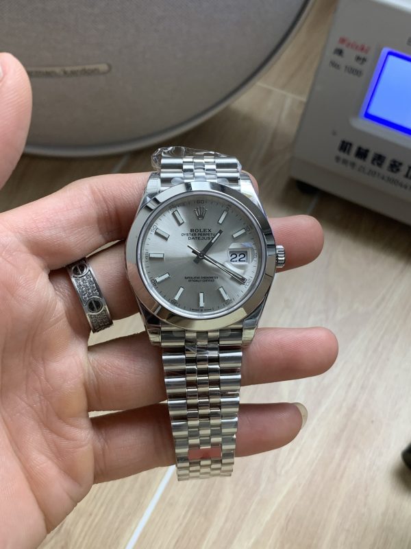 VSファクトリー製 ロレックス デイトジャスト 41mm シルバー サンバースト文字盤 スムースベゼル ジュビリーブレスレット (126300) 1:1スーパークローン - 丹東3235ムーブメント搭載