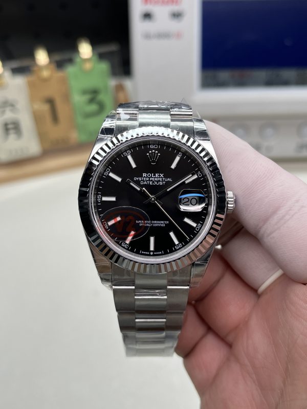 VSファクトリー製 ロレックス デイトジャスト 41mm ディープブラック文字盤 フルーテッドベゼル オイスターブレスレット (126334) 1:1スーパークローン - 丹東3235ムーブメント搭載