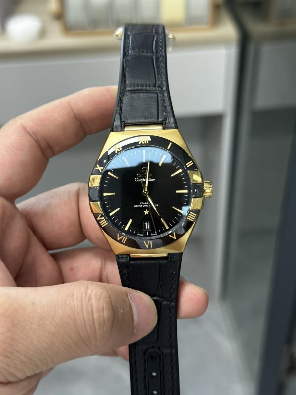 VSファクトリー製 オメガ コンステレーション 41mm イエローゴールド ブラック セラミック (131.63.41.21.01.001) 1:1スーパークローン - 丹東8900ムーブメント搭載