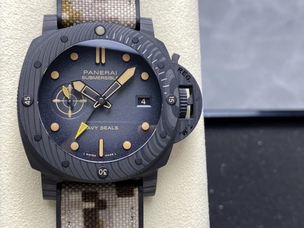 VSファクトリー製 パネライ サブマーシブル GMT ネイビーシールズ カーボテック 44mm PAM01324 1:1スーパークローン - 丹東P.900/GMTムーブメント搭載