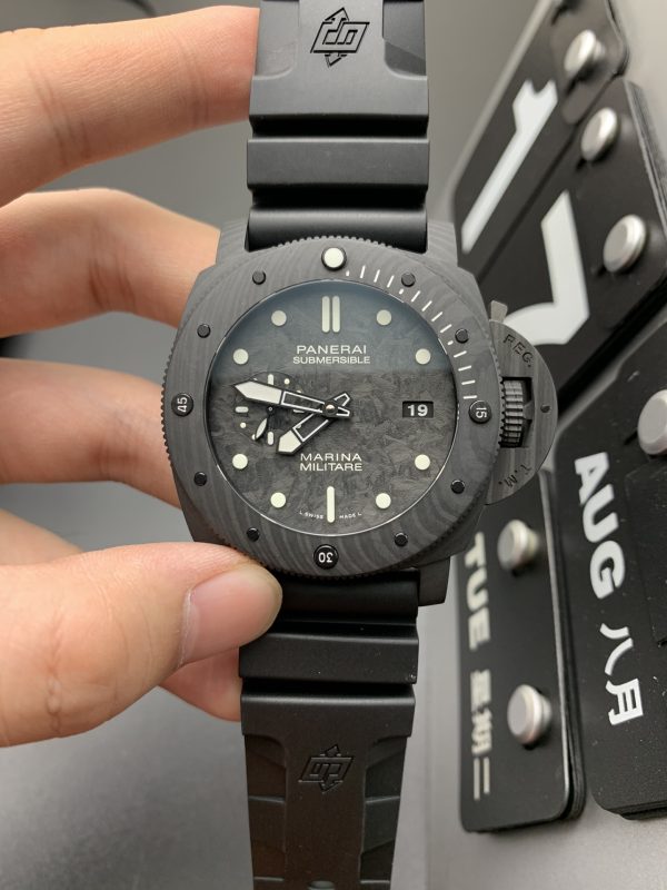VSファクトリー製 パネライ サブマーシブル マリーナ ミリターレ カーボテック 47mm PAM00979 1:1スーパークローン - 丹東P.9010ムーブメント搭載
