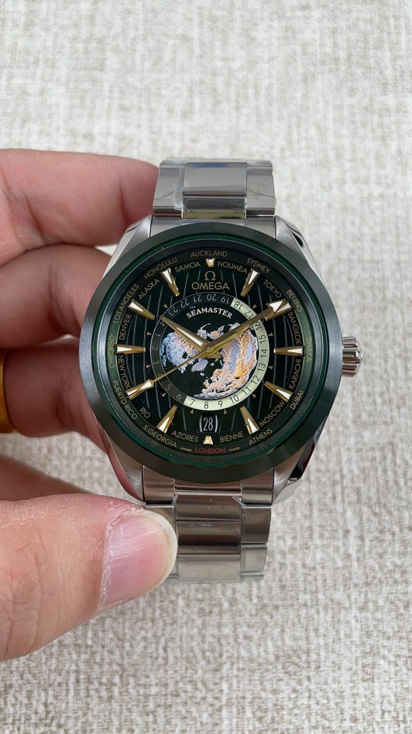 VSファクトリー製 オメガ シーマスター アクアテラ 150M ワールドタイマー 43mm グリーン文字盤 セラミックベゼル (220.10.43.22.10.001) 1:1スーパークローン - 丹東8938 ムーブメント搭載