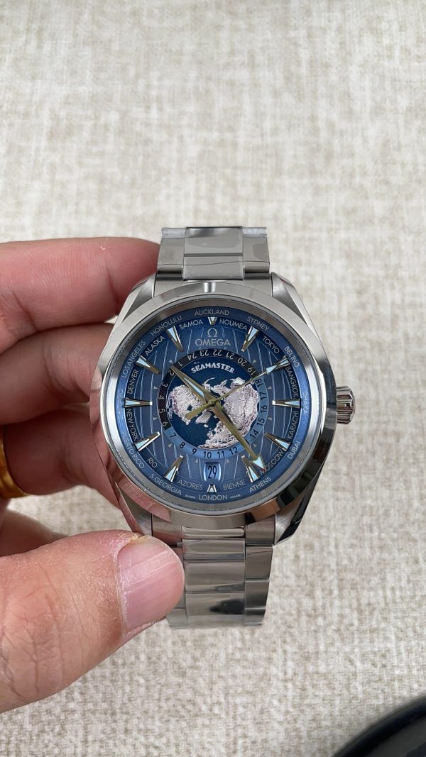VSファクトリー製 オメガ シーマスター アクアテラ 150M ワールドタイマー 43mm「サマーブルー」75周年記念エディション (220.10.43.22.03.002) 1:1スーパークローン - 丹東8938ムーブメント搭載