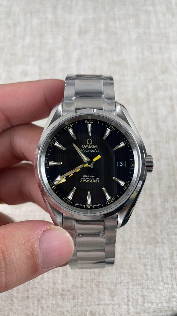 VSファクトリー製 オメガ シーマスター アクアテラ 150M 41.5mm >15'000ガウス「バンブルビー」(231.10.42.21.01.002) 1:1スーパークローン - 丹東8500ムーブメント搭載