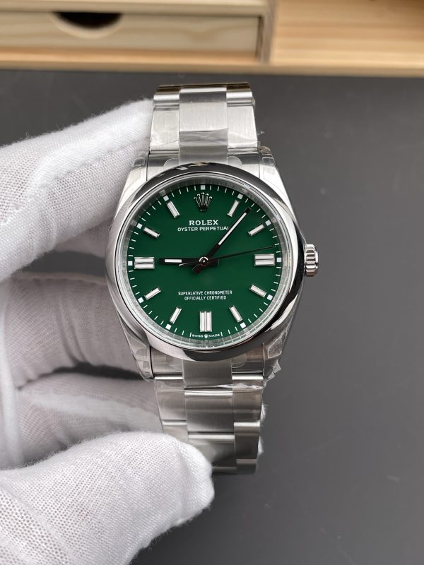 VSファクトリー製 ロレックス オイスター パーペチュアル 36mm「ロレックス グリーン」ラッカー文字盤 スムースベゼル オイスターブレスレット (126000) 1:1スーパークローン - 丹東3230ムーブメント搭載