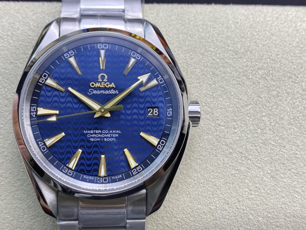 VSファクトリー製 オメガ シーマスター アクアテラ 150M 41.5mm ブルーウェーブ文字盤 18Kイエローゴールド針 ステンレススチールブレスレット (231.10.42.21.03.006) 1:1スーパークローン - DD8500ムーブメント搭載