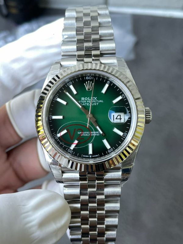 VSファクトリー製 ロレックス デイトジャスト 41mm グリーングラデーション フルーテッドベゼル ジュビリーブレスレット (126334) 1:1スーパークローン - 丹東3235ムーブメント搭載