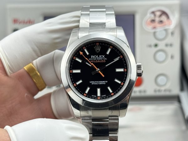 VSファクトリー製 ロレックス ミルガウス 40mm ブラック (116400) 1:1スーパークローン 丹東3131ムーブメント搭載