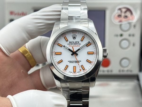 VSファクトリー製 ロレックス ミルガウス 40mm ホワイト (116400) 1:1スーパークローン 丹東3131ムーブメント搭載