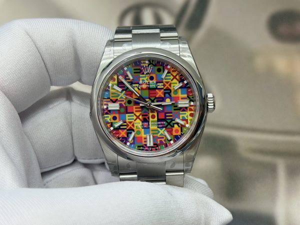 VSファクトリー製 ロレックス オイスター パーペチュアル 36mm マルチカラー ジュビリーモチーフ文字盤 スムースベゼル オイスターブレスレット (126000) 1:1スーパークローン - 丹東3230ムーブメント搭載
