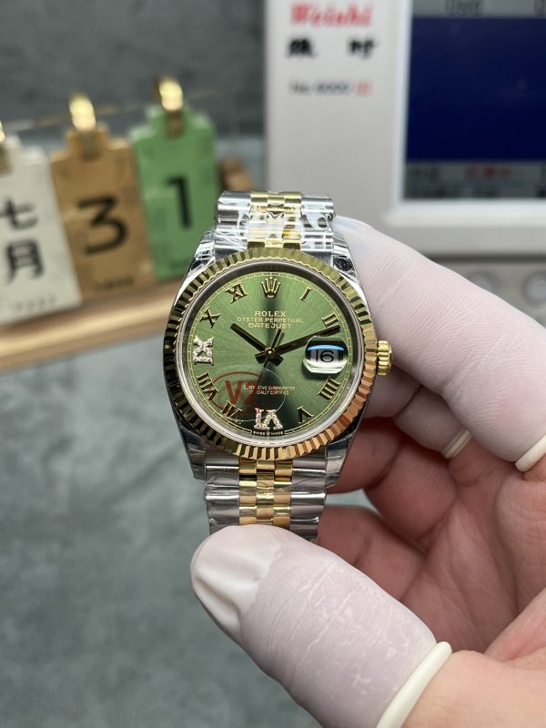 VSファクトリー製 ロレックス デイトジャスト 36mm ツートン イエローゴールド ダイヤモンド グリーン文字盤 ジュビリーブレスレット (126233) 1:1スーパークローン - 丹東3235ムーブメント搭載